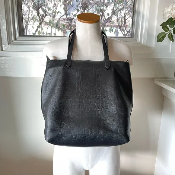 Madewell | Black Leather Tote Bag - Picture 3 of 16